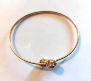 VTG 14K Solid Yellow Gold Love Knot Flexible Bangle Charm Bracelet 3.5 grams - Picture 1 of 7