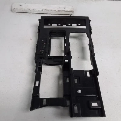 Lexus IS350 2018 consola central palanca de cambios bisel plástico negro OEM  Foto 1 de 4