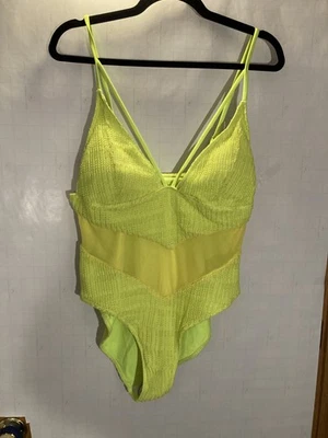 Amarillo, Traje de Baño Talla Grande Correas de Espagueti Nuevo Sin Etiquetas (u12) Foto 1 de 4