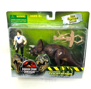 Jurassic Park Dinosaurs Triceratops w/Dino Wrangler Alan Grant Capture Gear 2004 - Picture 1 of 4