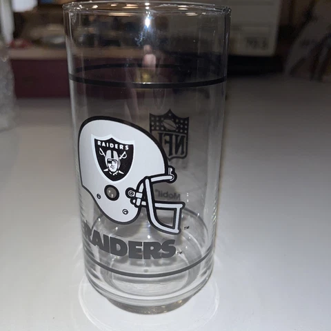 Vintage Los Angeles RAIDERS NFL Drinking Glass 1980s Mobil Gas 16 oz Cover