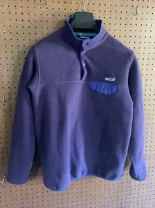 Pullover in pile Patagonia Synchilla a scatto viola donna medio M - In perfette condizioni - Foto 1 di 4