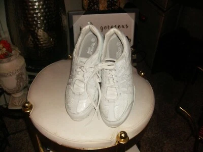 Zapatillas Danskin Now para mujer. blanco con . Talla 8,5. Foto 1 de 4