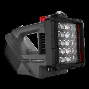 XP30R Wiederaufladbarer LED Suchscheinwerfer - Bild 1 von 1