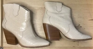 Chinese Laundry Bonnie Croc Print Tan Heeled Boots Women's Size 9/40M - Picture 1 of 8