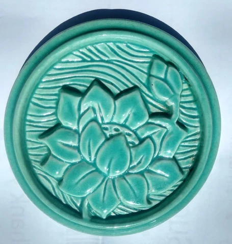 2 Vintage 6" Tile Trivets Decorative Wall Hanging Floral Design Tiles Cover