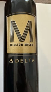 LEERE Delta Airlines Skymiles Million Miler gravierte Weinflasche Cabernet - Bild 1 von 11