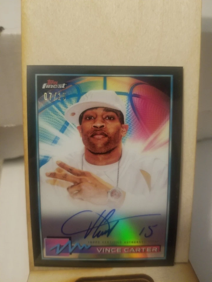 2021 Topps Finest Basketball  #FA-VC Vince Carter Black Refractor Auto /15 SP - Image 1 of 4