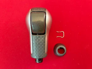 11-17 NISSAN JUKE AUTOMATIC GEAR SELECTOR SHIFTER SHIFT KNOB HANDLE LEVER OEM - Picture 1 of 9