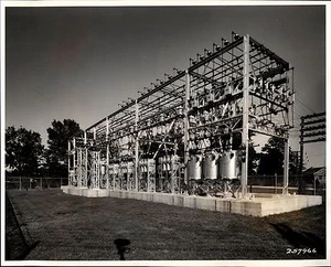 1942 Original Photo by WESTINGHOUSE ELECTRIC sub-station transformer breaker - Picture 1 of 2