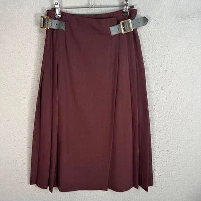 Falda midi plisada granate talla XS de Zara para mujer con cinturones de hebilla de cuero Foto 1 de 4