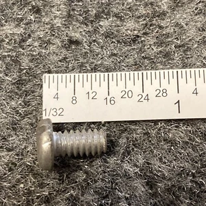 OMC 302812 Screw NOS - Bild 1 von 1