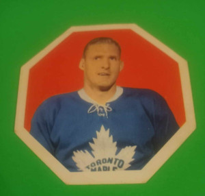 #31 LARRY HILLMAN 1961-62 YORK MAPLE LEAFS YELLOW BACK NHL HOCKEY CARD