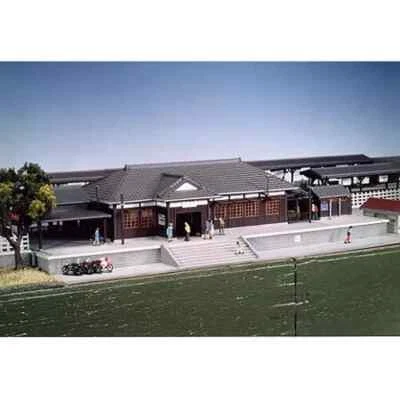 RURAL PASSENGER STATION on RAISED FOUNDATION - w/INTERIOR KATO N Scale KIT NEW - Image 1 of 4