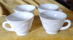 Pebble Leaf Milkglass Punch Cups by Indiana Glass X 4 - Picture 1 of 3