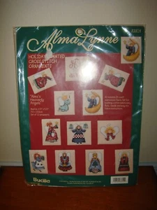 Bucilla Alma Lynne Holiday Kit di ornamenti punto croce - Foto 1 di 7