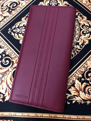 VERTU Signature Touch 5.2" CUERO DE BECERRO Estuche Billetera Rojo Granate Precio de venta sugerido por el fabricante $980 Foto 1 de 3
