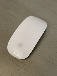Apple mouse wireless Model: A1657 - Picture 1 of 2