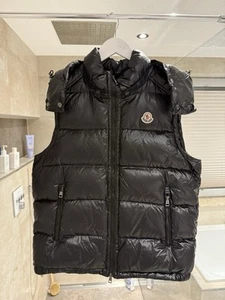 Moncler Lacet Gilet (3) - Bild 1 von 8