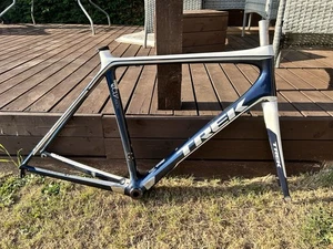 Trek Madone 4 Series (4.7) 58cm Frameset - 400 OCLV Carbon Road - Picture 1 of 14