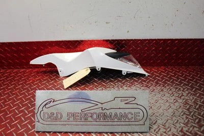 SUZUKI GSXR 600 2025 DERECHO OEM CARENADO TRASERO CUBIERTA DE PLÁSTICO CON INTERMITENTE GX381 Foto 1 de 4