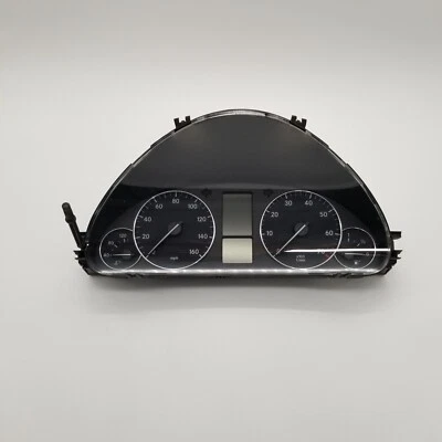 05 06 07 MERCEDES C280 INSTRUMENT CLUSTER SPEEDOMETER A2035409147 UNKNOWN MILES - Image 1 of 4