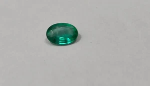 1.00 Carat Natural Zambian Emerald 6x8 mm Oval Cut Shape Loose Gemstone - Picture 1 of 5