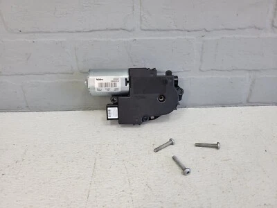 2008-2015 LAND ROVER LR2 Sunroof Sun Roof Motor OEM - Image 1 of 4