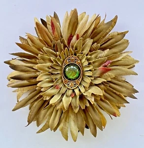 5" Herbst olivgrün Gerbera Gänseblümchen Seide Blume BROSCHE Anstecknadel Strass Cabochon - Bild 1 von 2