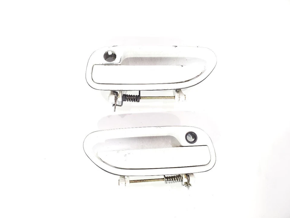 Nissan 240SX 1993 OEM par de manijas de puerta exteriores tiene desgaste  Foto 1 de 4