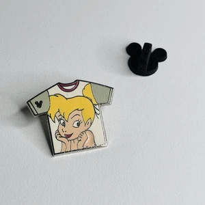 Disney Hidden Mickey Tinker Bell Peter Pan WDW T-Shirt COMPLETER Trade Pin 2011 - Picture 1 of 2