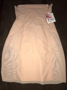 Neu mit Etikett Spanx Haute Contour sexy schicker Halbslip 486 in Rouge Größe Medium UVP 148 $ - Bild 1 von 11