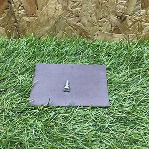 Genuine STIHL . Stihl Spline Screw Is-m4x10 - 9022 341 0650 . FREE P&P ‘J484 - Picture 1 of 3