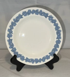 Wedgewood Queensware Embossed Lavender on Cream Bread & Butter Plates 4-Set 6" - Picture 1 of 5