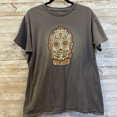 Camiseta L Adulta Parques da Disney Star Wars Dia dos Mortos Sugar Skull C3PO Hanes - Imagem 1 de 4