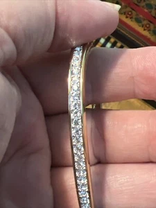 Brazalete vintage firmado por Swarovski pavimentado cristal con bisagras tono dorado - Imagen 1 de 9