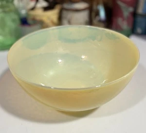 YALOS CASA MURANO Yellow Opalescent Glass 10.5 Inch Round Bowl. - Picture 1 of 6