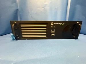 Motorola DR3000 MDM27QPR9JA7AN MOTOTRBO UHF Repetidor 25/40w - 403~470MHz - Imagen 1 de 4
