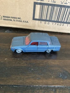 dinky toys alfa romeo Missing 1 Door - Picture 1 of 2