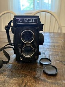 Seagull 4B-1 6X6 TLR Camera with 75mm F3.5 lens Untested - Picture 1 of 11