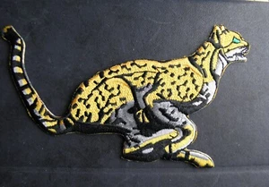PARCHE BORDADO ANIMAL GUEPARDO GATO 6,2 X 3 PULGADAS - Imagen 1 de 1