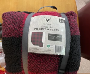 Artemis Sherpa Set Throw And Pillows Red and black , new (throw 50 x 60) - Picture 1 of 2