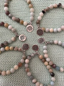 Lote de 6 piezas de trabajo al por mayor curación ansiedad estiramiento reiki joyería pulsera chakra - Imagen 1 de 10