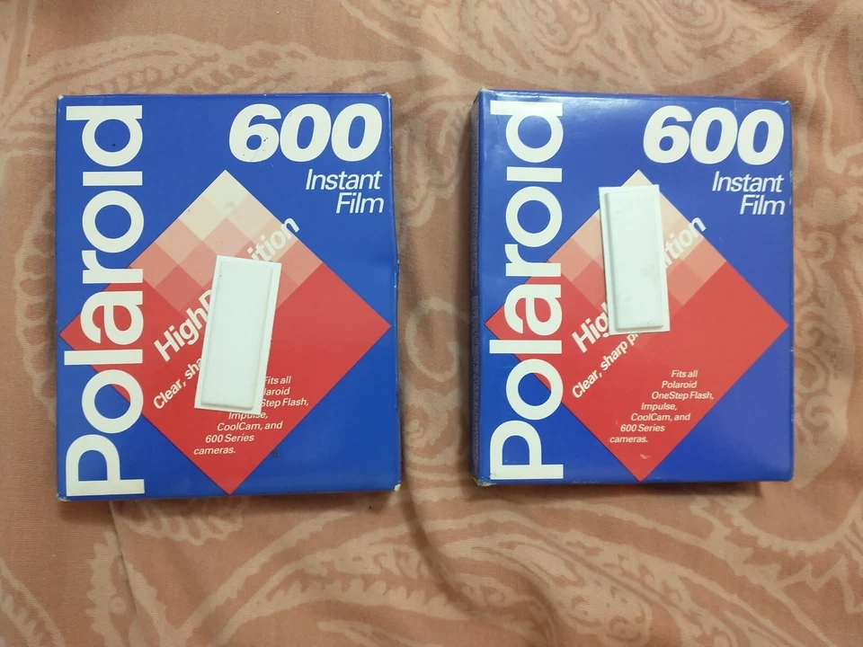 VTG Polaroid 600 High Definition Instant Film Clear Sharp 10 Pictures 3.5 .2"