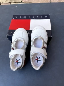 New Tommy Hilfiger Baby Toddler Girls Leather Dress Shoes 9.5M - Picture 1 of 4