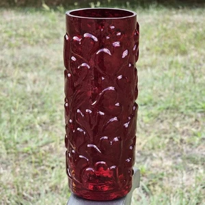 Vintage rubinrote Pressglas Vase Herz und Blatt Motiv - unbeschriftet - Bild 1 von 14