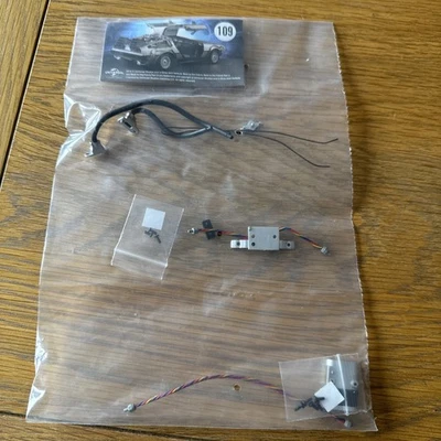 EAGLEMOSS  BUILD THE BACK TO THE FUTURE DELOREAN ISSUE 109 PART ONLY - Image 1 of 2