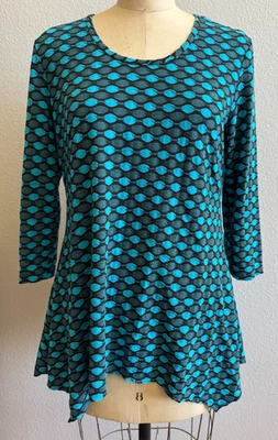 Túnica feminina Tianello tamanho médio azul texturizado preta excelente estado usado - Imagem 1 de 4