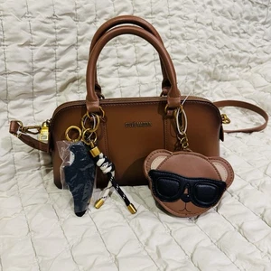 Steve Madden Umhängetasche braun Bthorne Nussschale mit Teddybär-Anhängern - Bild 1 von 12