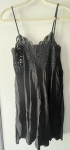 VICTORIA’S SECRET BLACK COTTON & LACE SHORT NIGHTIE NEGLIGEE - LADIES SIZE SMALL - Picture 1 of 6